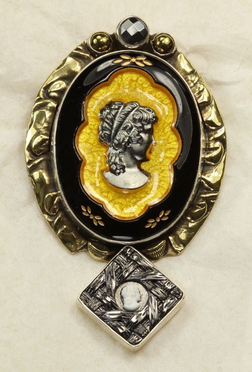 Vintage Glass Cameo Pin-Pendant