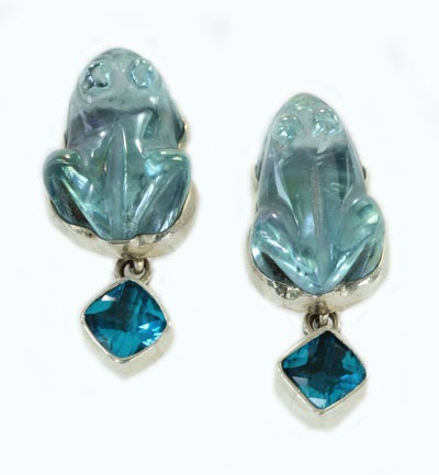 Aura Crystal Pin-Pendant with Vintage Glass Frog