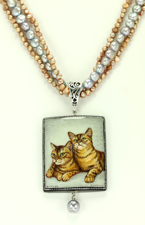 Best Friends Pendant Necklace with Pearls