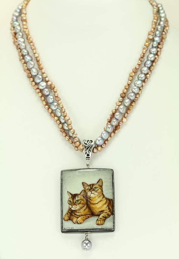 Best Friends Pendant Necklace with Pearls