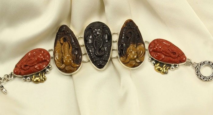 Hand Carved Elephant Bracelet
