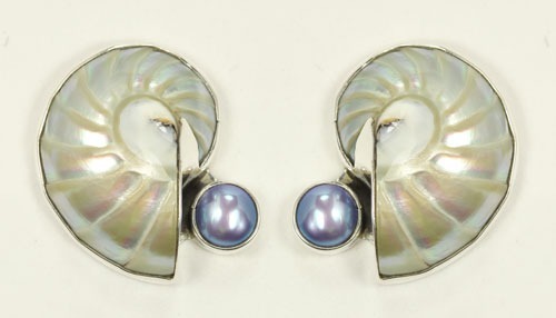 Amy Kahn Russell White Shell Bracelet