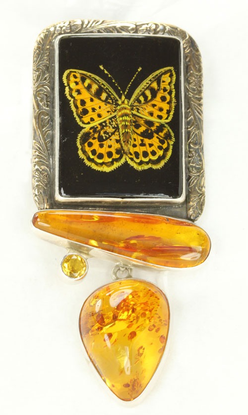 Golden Edged Butterfly Pin-Pendant