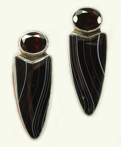 Sandy Onyx & Garnet Clip Earrings