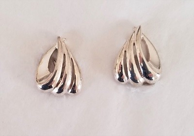 Vintage Monet Silver Tone Clip Earrings