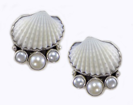 Echo of the Dreamer Shell Statement Ring with Botticelli Style Band