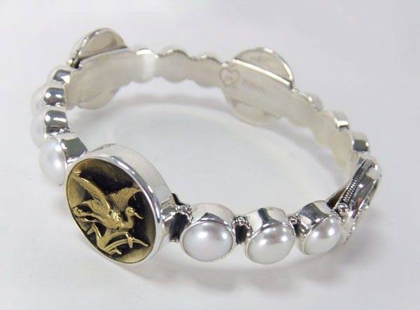 Mars & Valentine Bird Medallion Bangle with Pearls