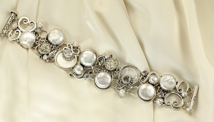 Lustrous Pearl and Sterling Silver Bracelet