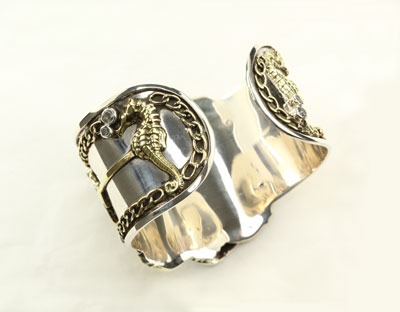 Mars & Valentine Mermaid Cuff