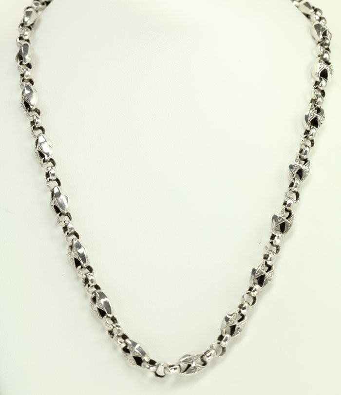 Mars & Valentine Unchain My Heart Links Necklace
