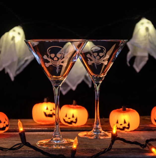 Rolf Skull & Cross Bones 10 oz. Martini Glass