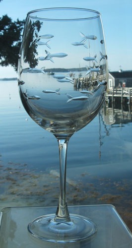 Etched Fish All Purpose Wine