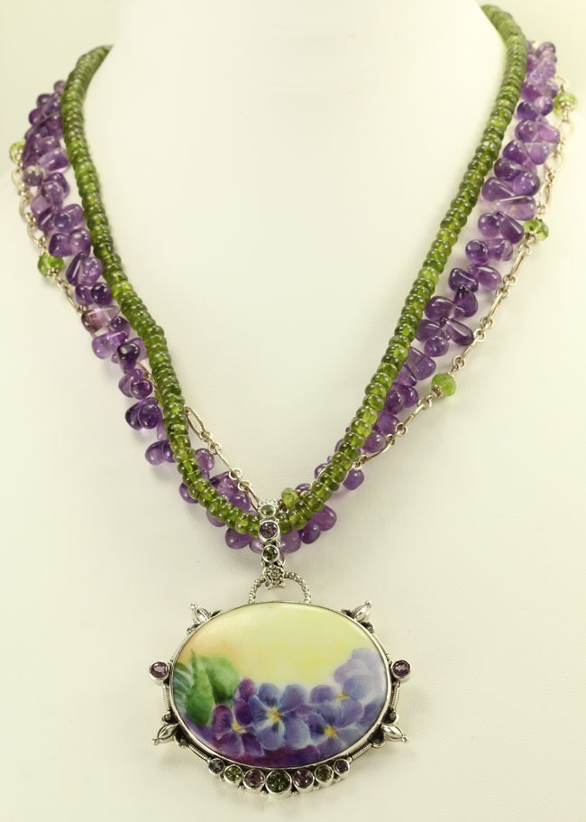Vintage English Porcelain Cameo Necklace