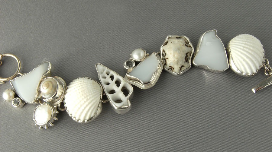 Mars & Valentine Elegant Gray Sea Glass Bracelet