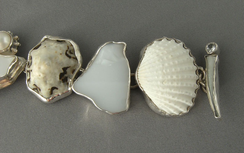 Mars & Valentine Elegant Gray Sea Glass Bracelet