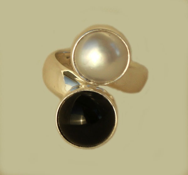 White Pearl & Black Onyx Ring--Adjustable--Fits sizes 5-11