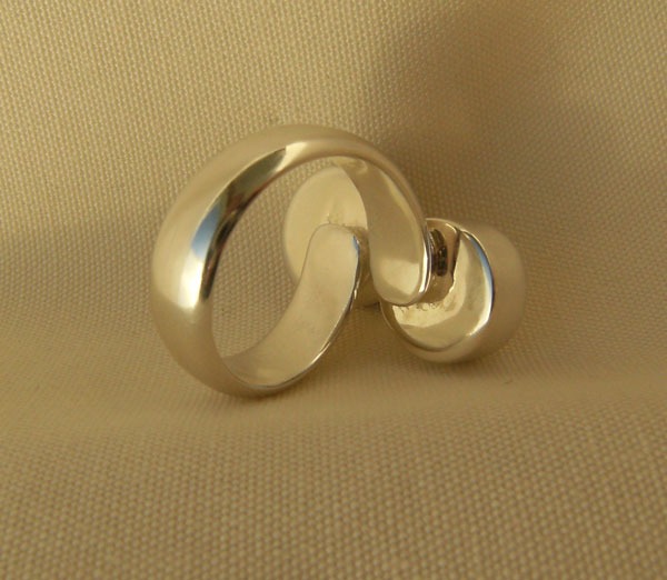 White Pearl & Black Onyx Ring--Adjustable--Fits sizes 5-11