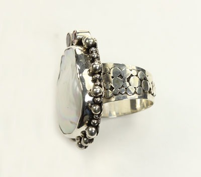 White Fresh Water Pearl Ring