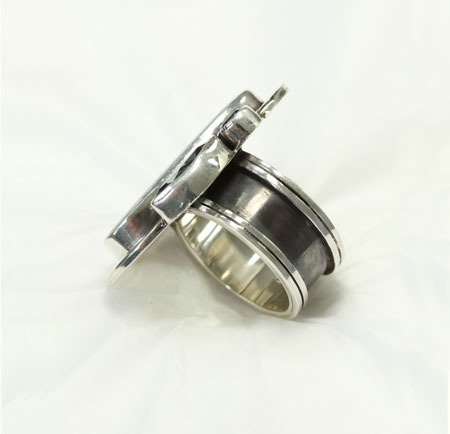 Echo of the Dreamer Kyanite Statement Ring