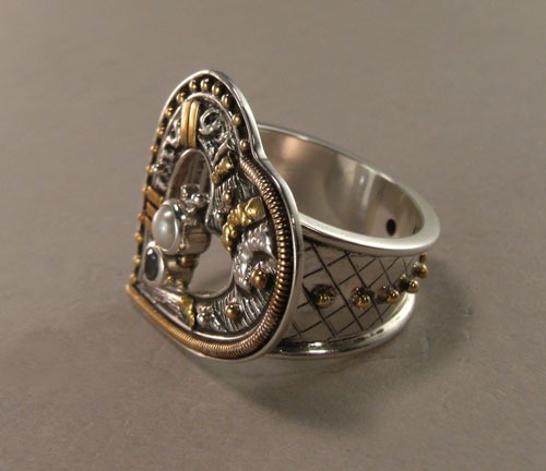 Mars & Valentine Burning Heart Ring
