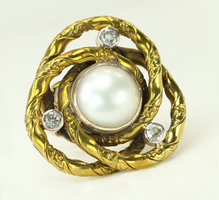 Mars & Valentine Eternity Love Knot Statement Ring