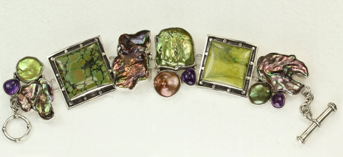 Echo of the Dreamer Green Turquoise & Pearl Bracelet