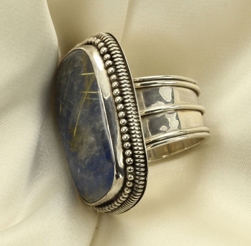 Rectangular Kyanite Ring with Gold Streaks