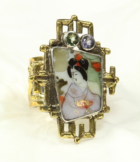 Mars & Valentine Hand Painted Vintage Geisha Tile Ring