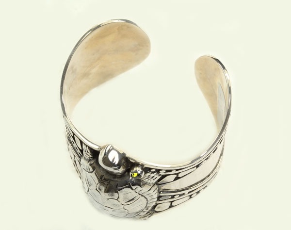 Mars & Valentine Sterling Silver Turtle Statement Cuff