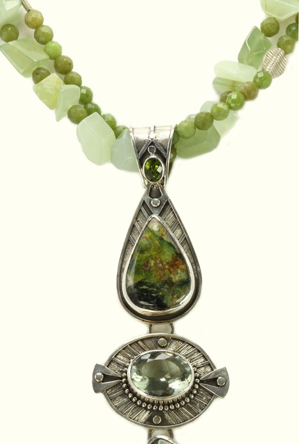 Echo of the Dreamer Lizard Statement Pendant