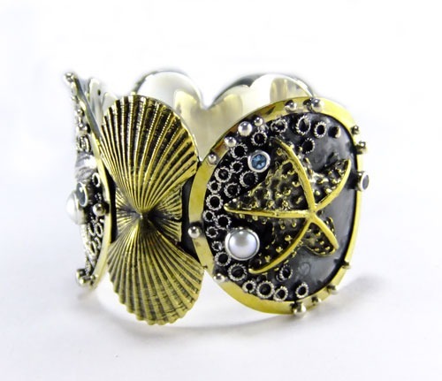 Submarine Atlantis Cuff