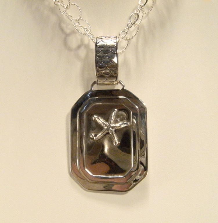Mars & Valentine Silver Mermaid Necklace