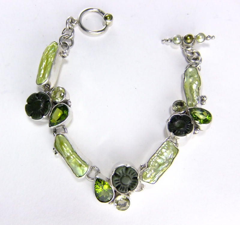 Green Bar Pearl, Peridot, & Carved Jade Bracelet