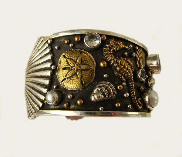 Mars & Valentine Botticelli Cuff with Brass Starfish