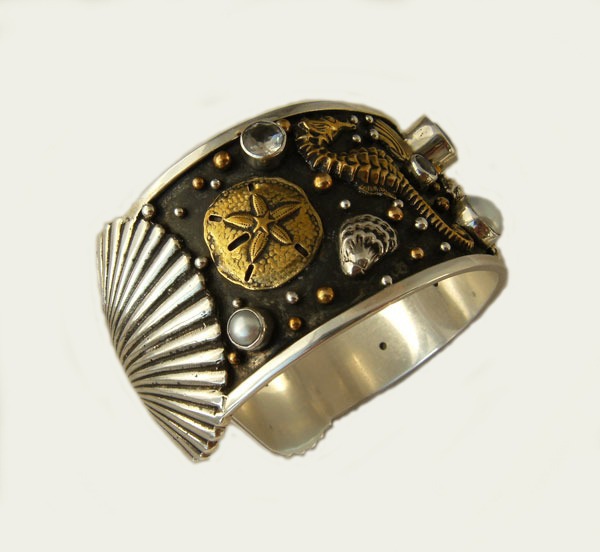 Mars & Valentine Botticelli Cuff with Brass Starfish