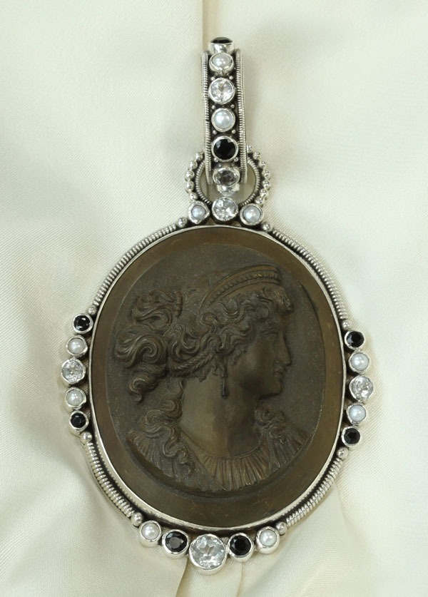 Antique Vulcanite Juno Cameo Pendant