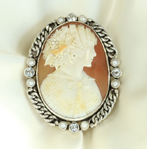 Very Large Vintage Flora Cameo Ring