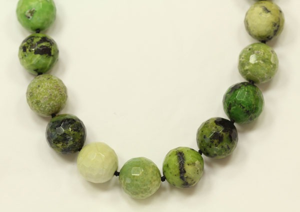 18mm Faceted Chrysotine Statement Necklace