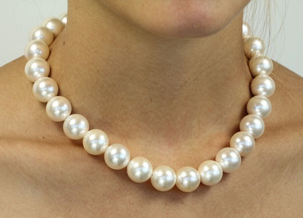 12-13mm White Mabe Shell Pearl Necklace